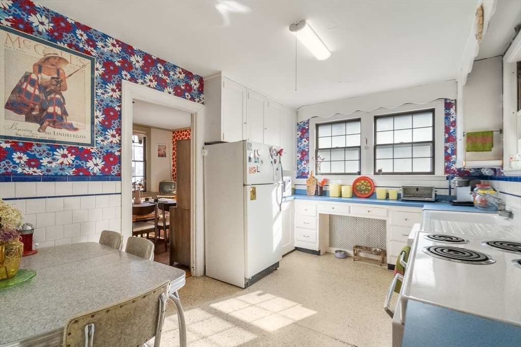 20 Ashton Road Attleboro, MA 02703 - Photo 8 of 39 Gallery Image 8