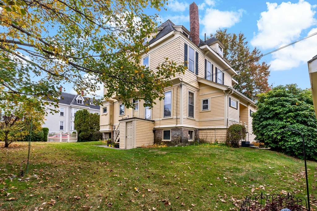216 Prospect Street Fall River, MA 02720 - Photo 2 of 38