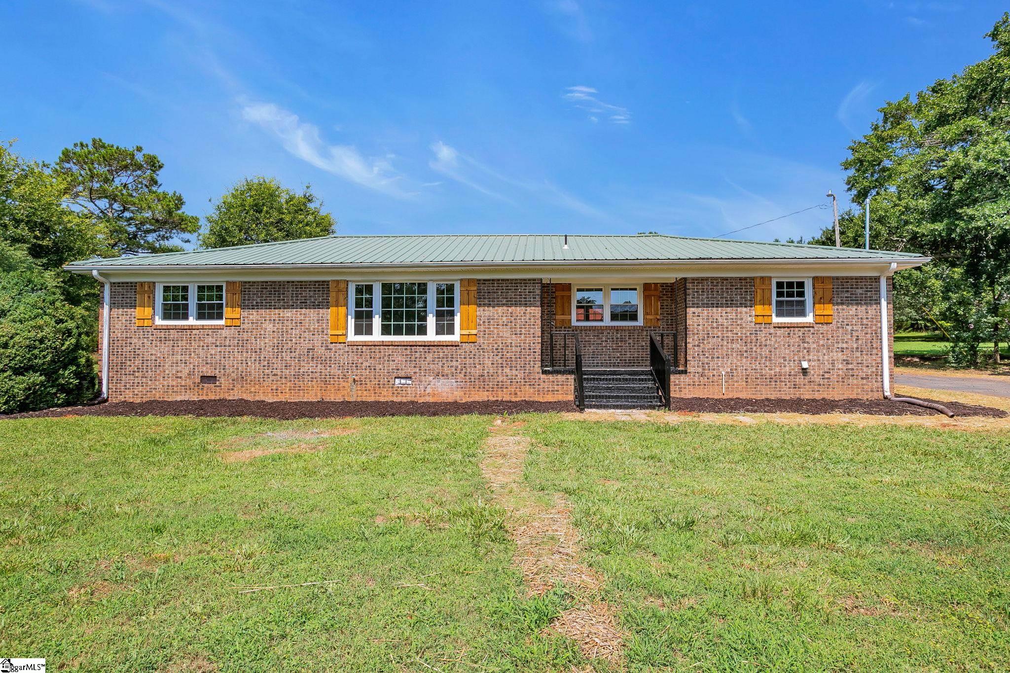 1500 Mountain View Road Anderson, SC 29626 - Photo 1 of 37