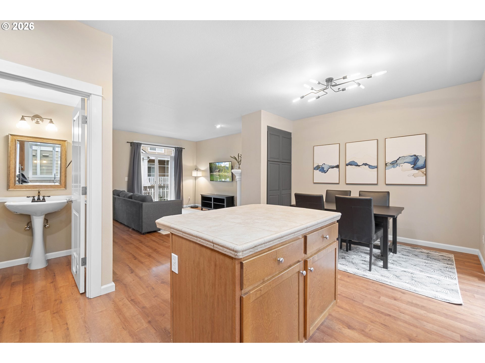 15964 Southwest Mortondale Lane Beaverton, OR 97006 - Photo 12 of 34