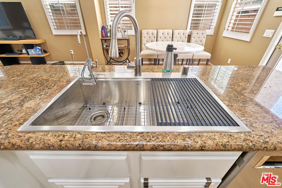 409 Spring Park Road Camarillo, CA 93012 - Photo 9 of 31 a view of living room with furniture