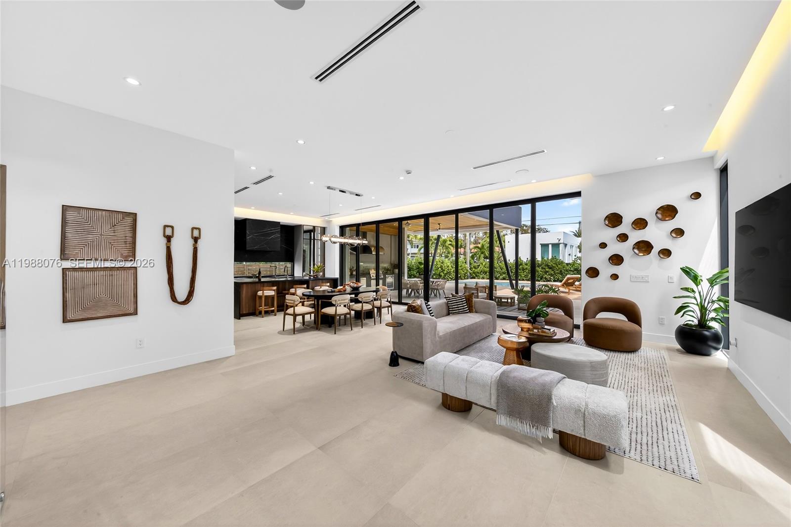 609 Southwest 24th Road Miami, FL 33129 - Photo 7 of 50 Gallery Image 7
