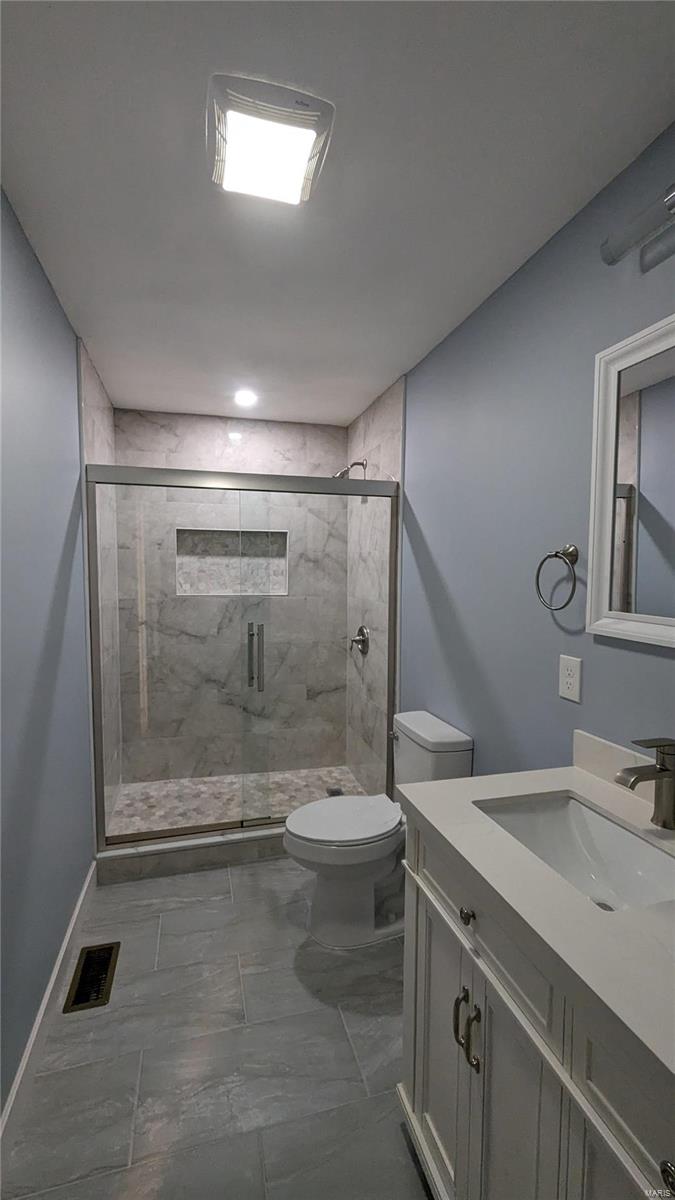 5525 Old Alton Road Granite City, IL 62040 - Photo 23 of 51