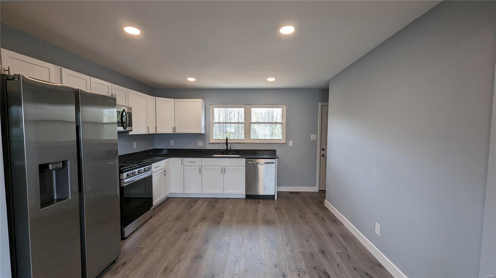 5525 Old Alton Road Granite City, IL 62040 - Photo 32 of 51