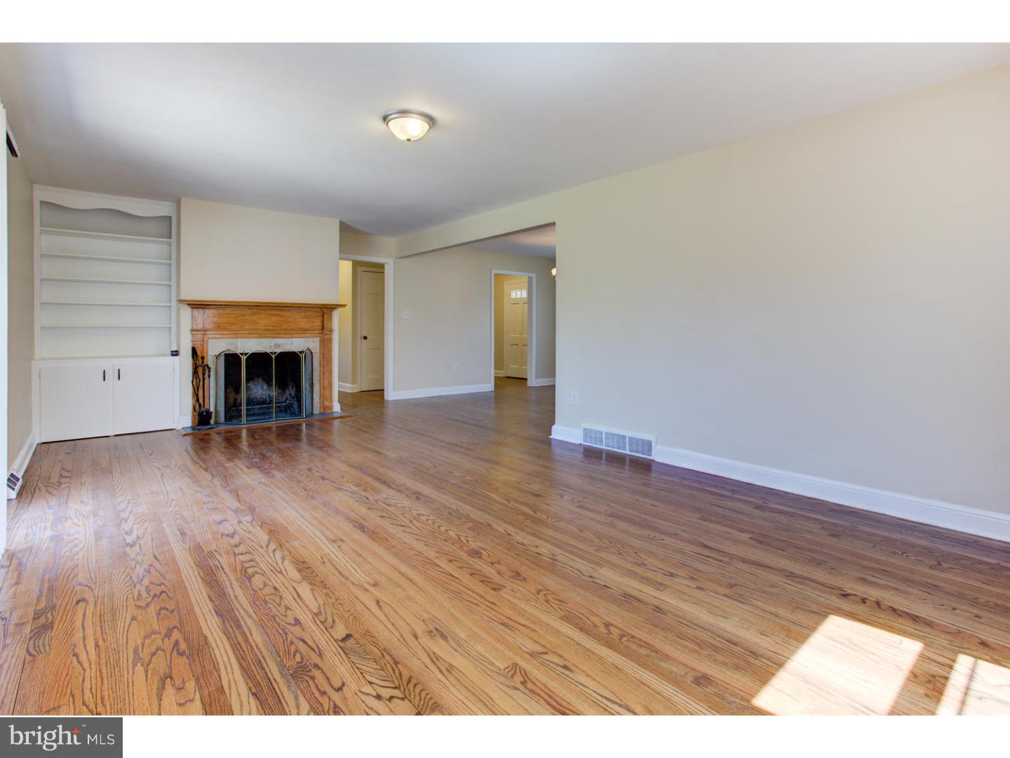 417 Federal City Road Pennington, NJ 08534 - Photo 2 of 25 Gallery Image 2