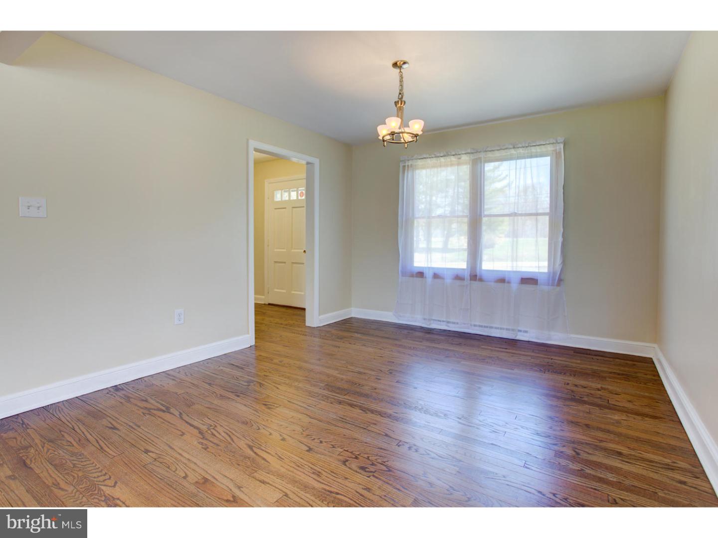 417 Federal City Road Pennington, NJ 08534 - Photo 7 of 25 Gallery Image 7
