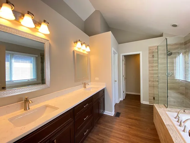 $624,900 | 2428 Ridgewood Court, Aurora, IL 60502