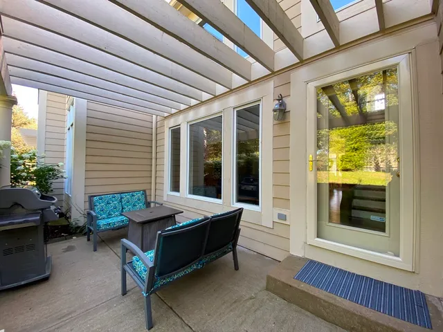 $624,900 | 2428 Ridgewood Court, Aurora, IL 60502