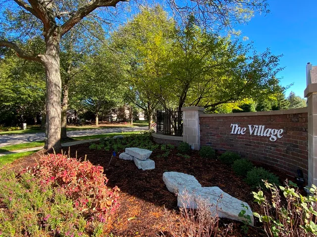 $624,900 | 2428 Ridgewood Court, Aurora, IL 60502