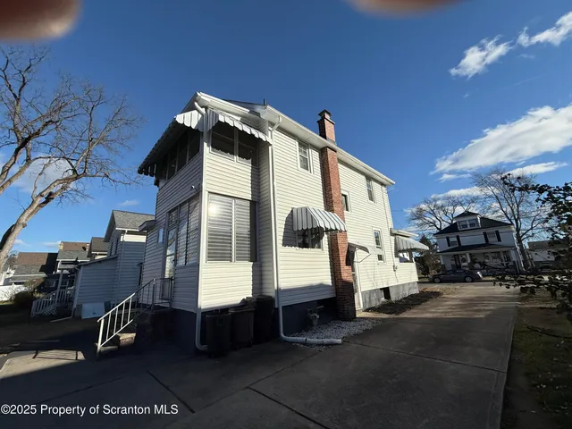 $1,700 | 301 Monument Avenue, Wyoming, PA 18644