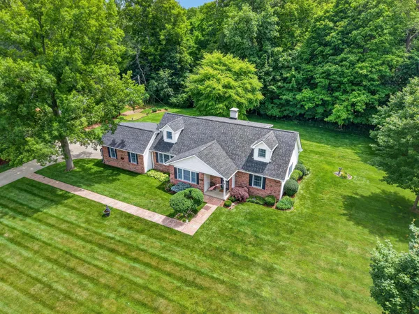 $489,900 | 18 Eastlake Road, Reynoldsburg, OH 43068