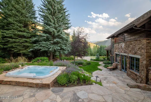 $11,900,000 | 100 Timber Springs Drive, Edwards, CO 81632