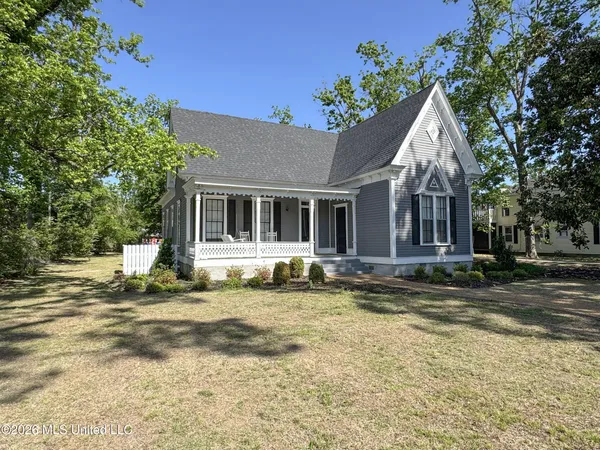 $425,000 | 201 Boothe Street, Batesville, MS 38606