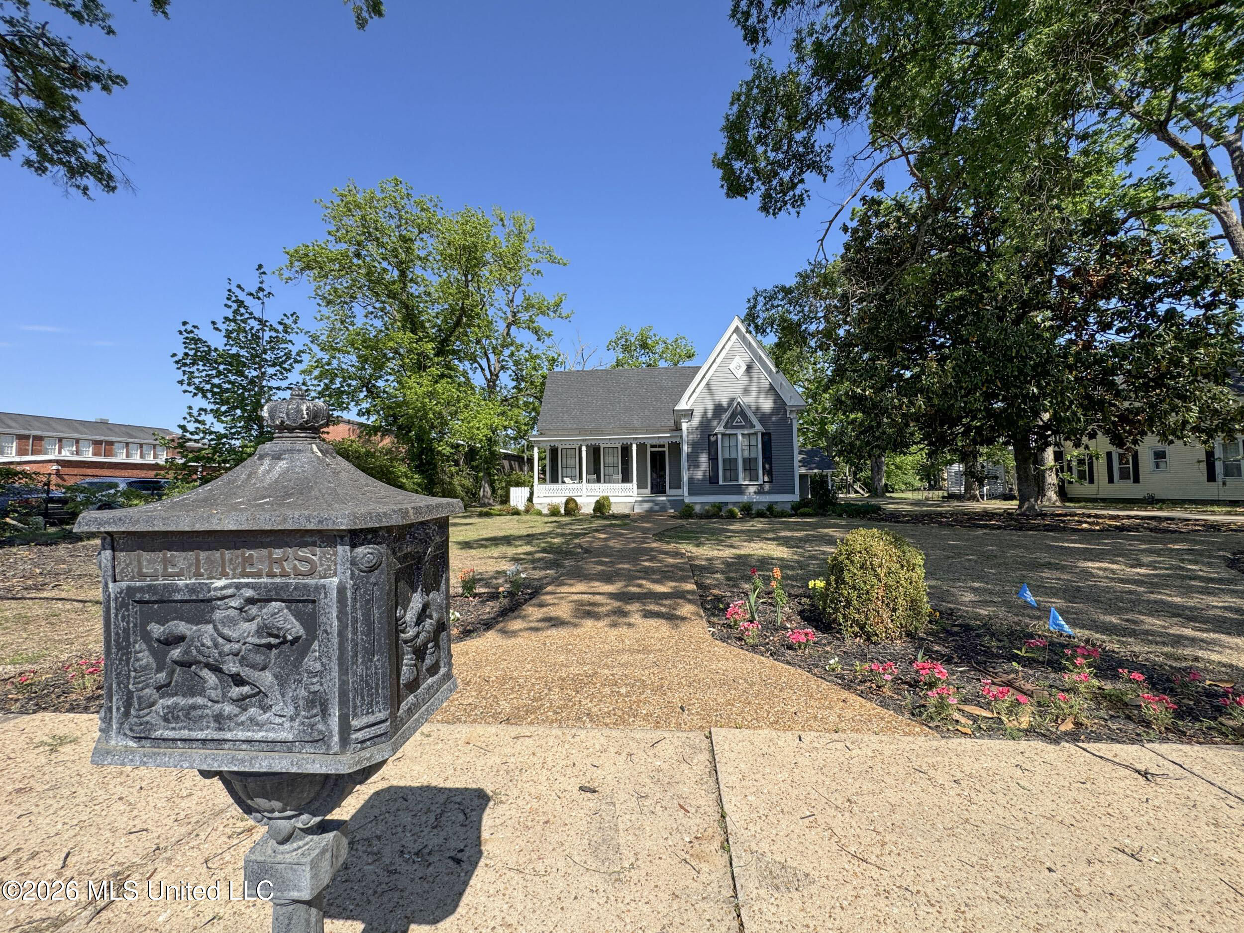 201 Boothe Street Batesville, MS 38606 - Photo 20 of 128 5bthtbs3