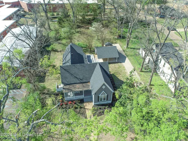 $425,000 | 201 Boothe Street, Batesville, MS 38606