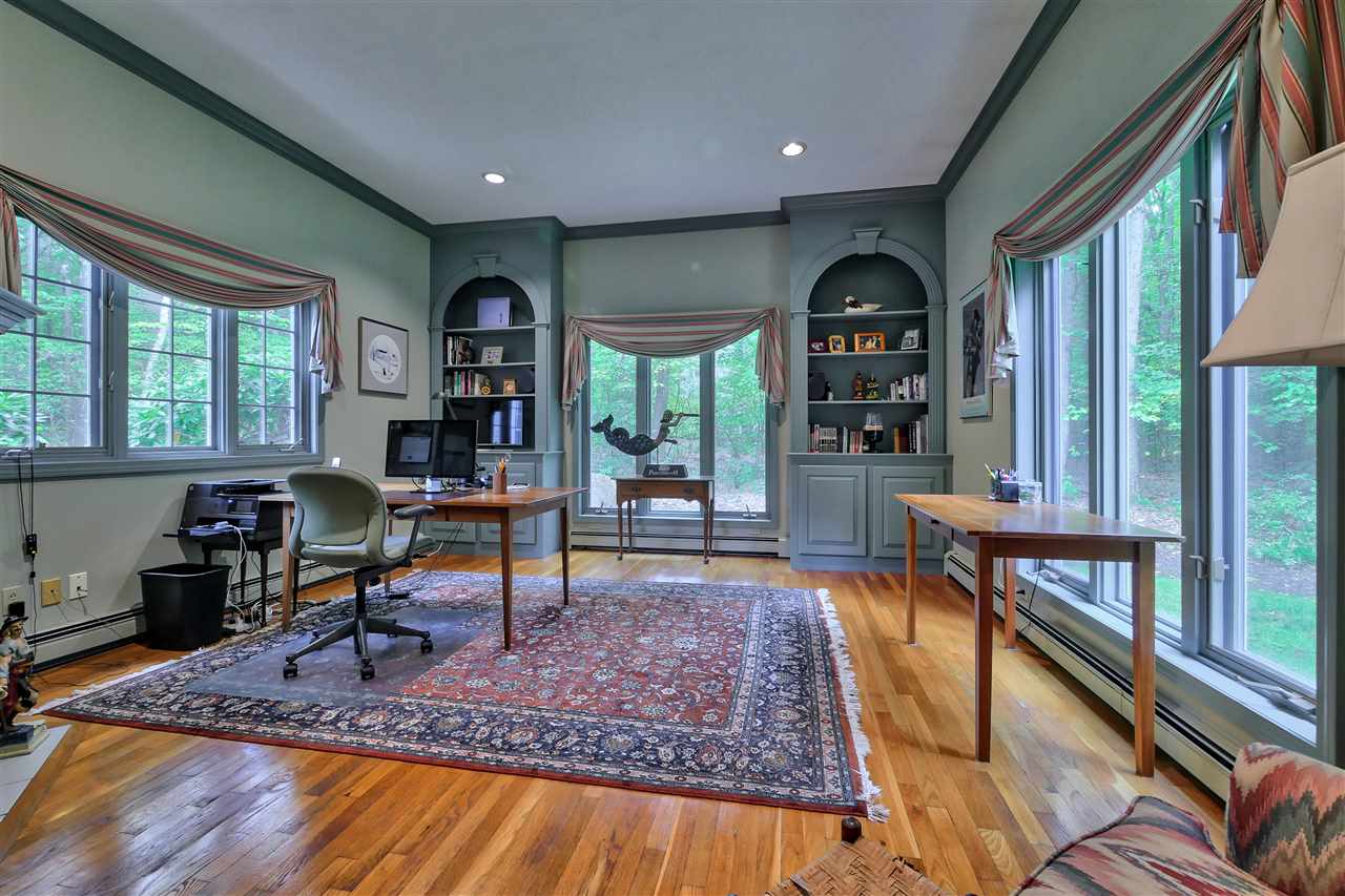 64 Old Farm Road Bedford, NH 03110 - Photo 22 of 33