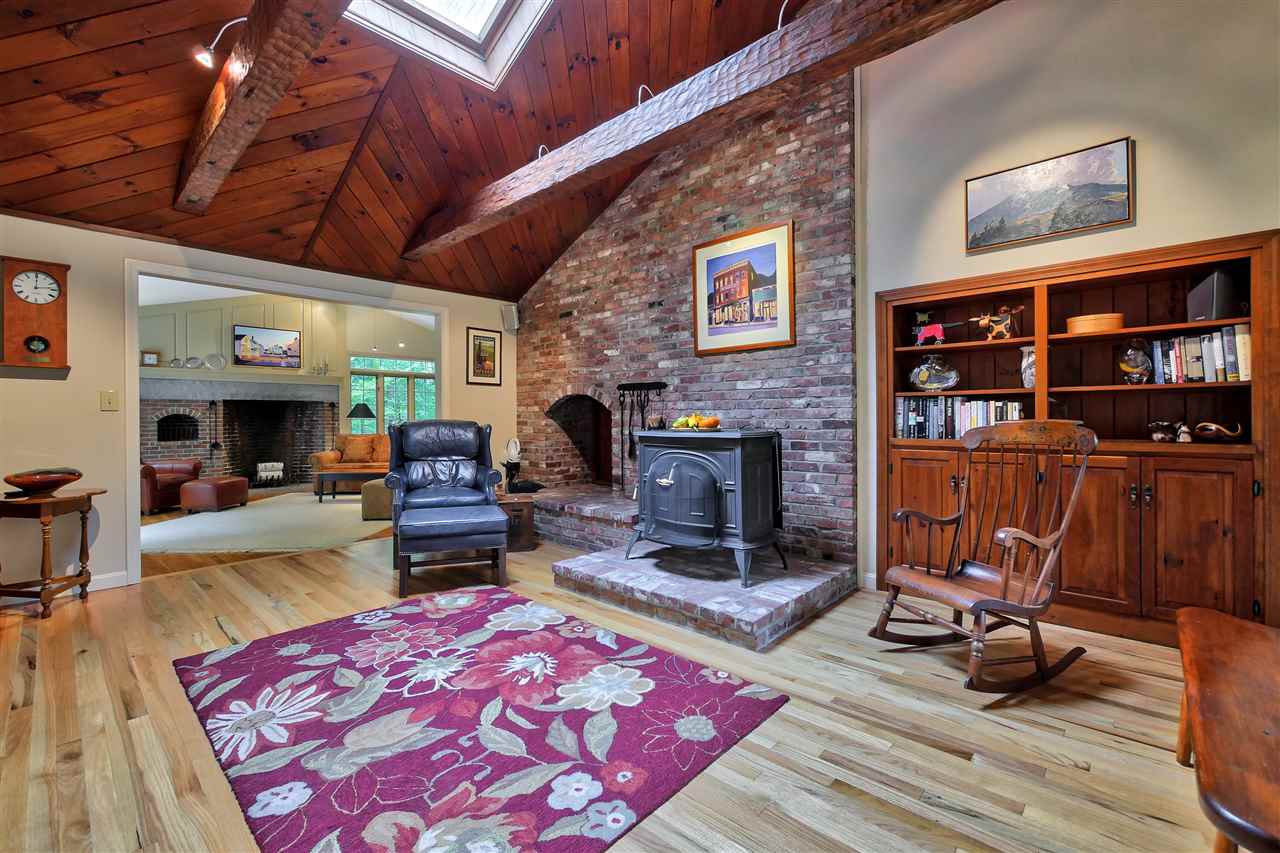 64 Old Farm Road Bedford, NH 03110 - Photo 10 of 33
