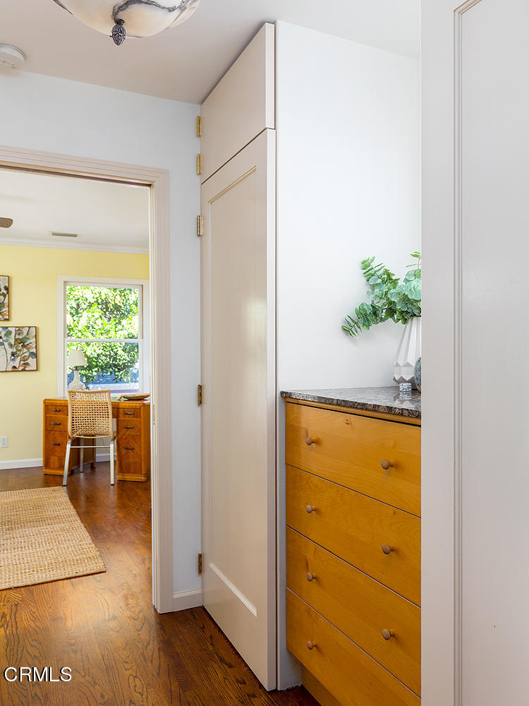 98 Pine Crest Drive South Pasadena, CA 91030 - Photo 14 of 33 a view of kitchen with wooden floor
