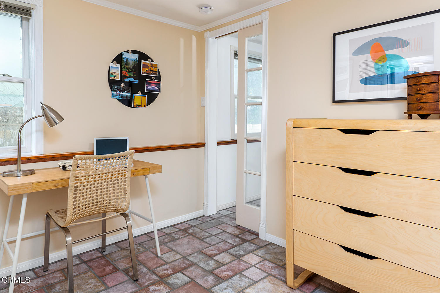 98 Pine Crest Drive South Pasadena, CA 91030 - Photo 23 of 33 a bedroom with a bed and a table