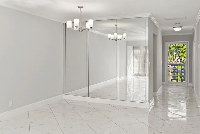 $1,900 | 2480 Juniper Drive, Unit 203, Delray Beach, FL 33445