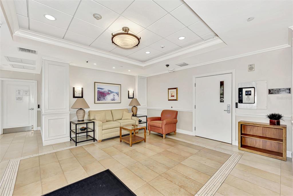 631 Alhambra Road, Unit 1004 Venice, FL 34285 - Photo 5 of 71