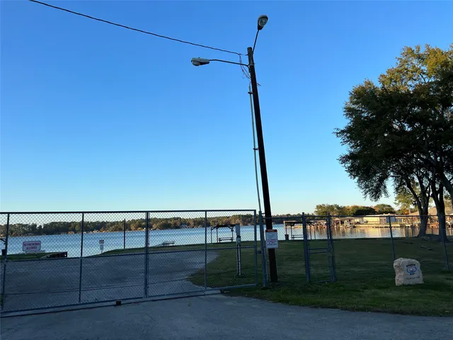 $1,150 | 13910 Anchor Court, Willis, TX 77318