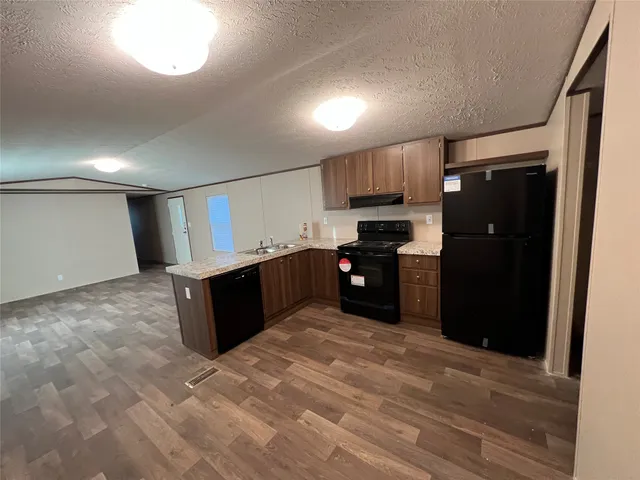 $1,150 | 13910 Anchor Court, Willis, TX 77318