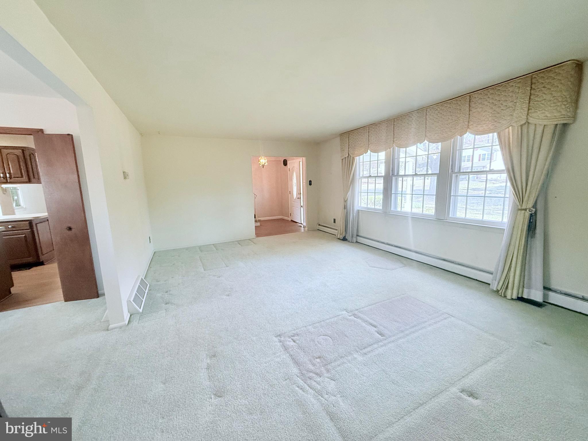 1828 Mare Road Warrington, PA 18976 - Photo 7 of 50 Living Room
