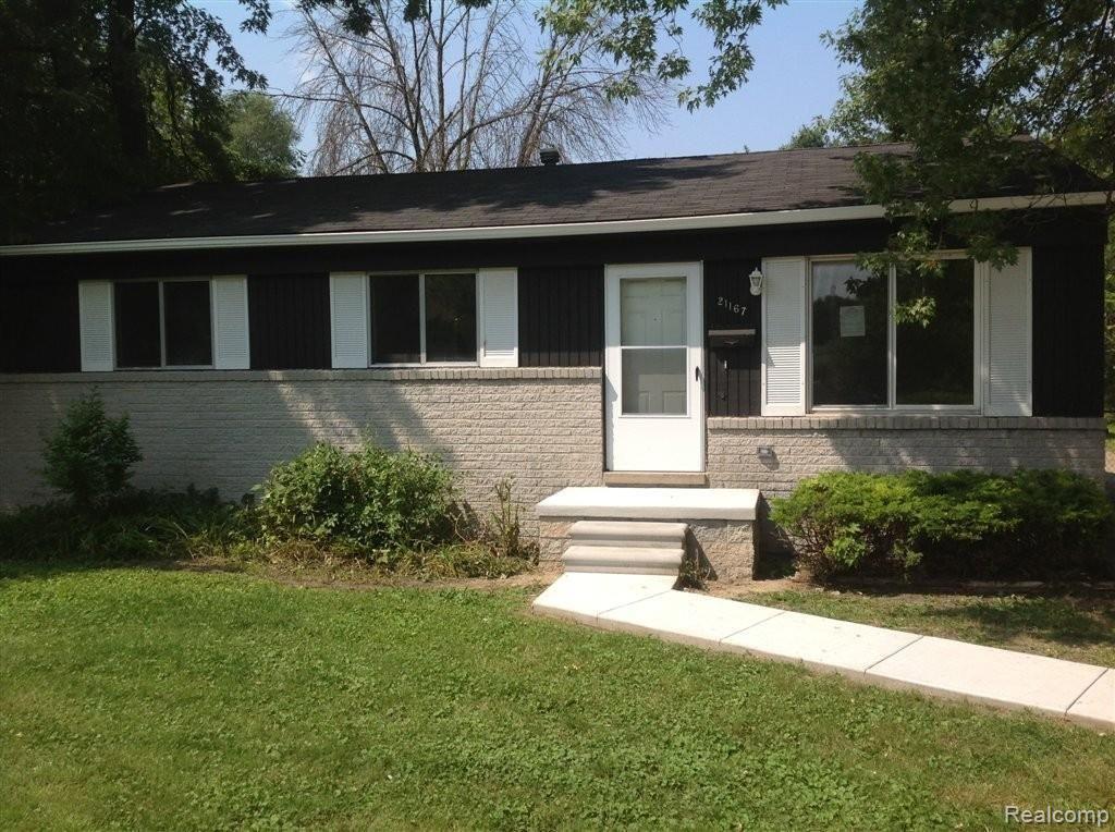 21167 Doepfer Road Warren, MI 48091 - Photo 1 of 8 Front