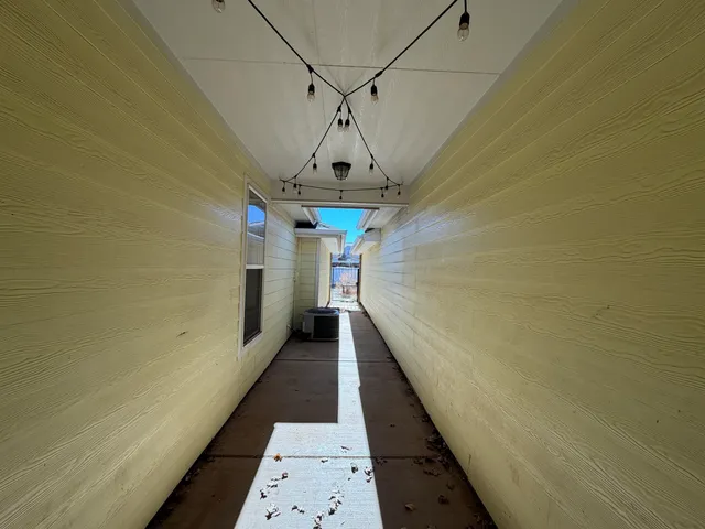 $2,200 | 2111 10th Street, Lubbock, TX 79401