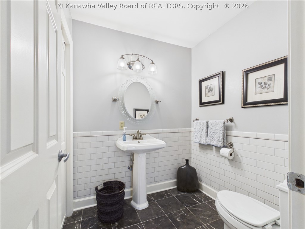 1621 Ridgeview Road Charleston, WV 25314 - Photo 12 of 20 Gallery Image 12