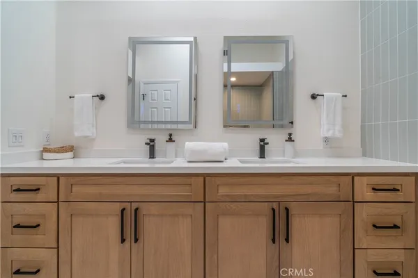 $479,000 | 304 Desert Falls Drive East, Palm Desert, CA 92211