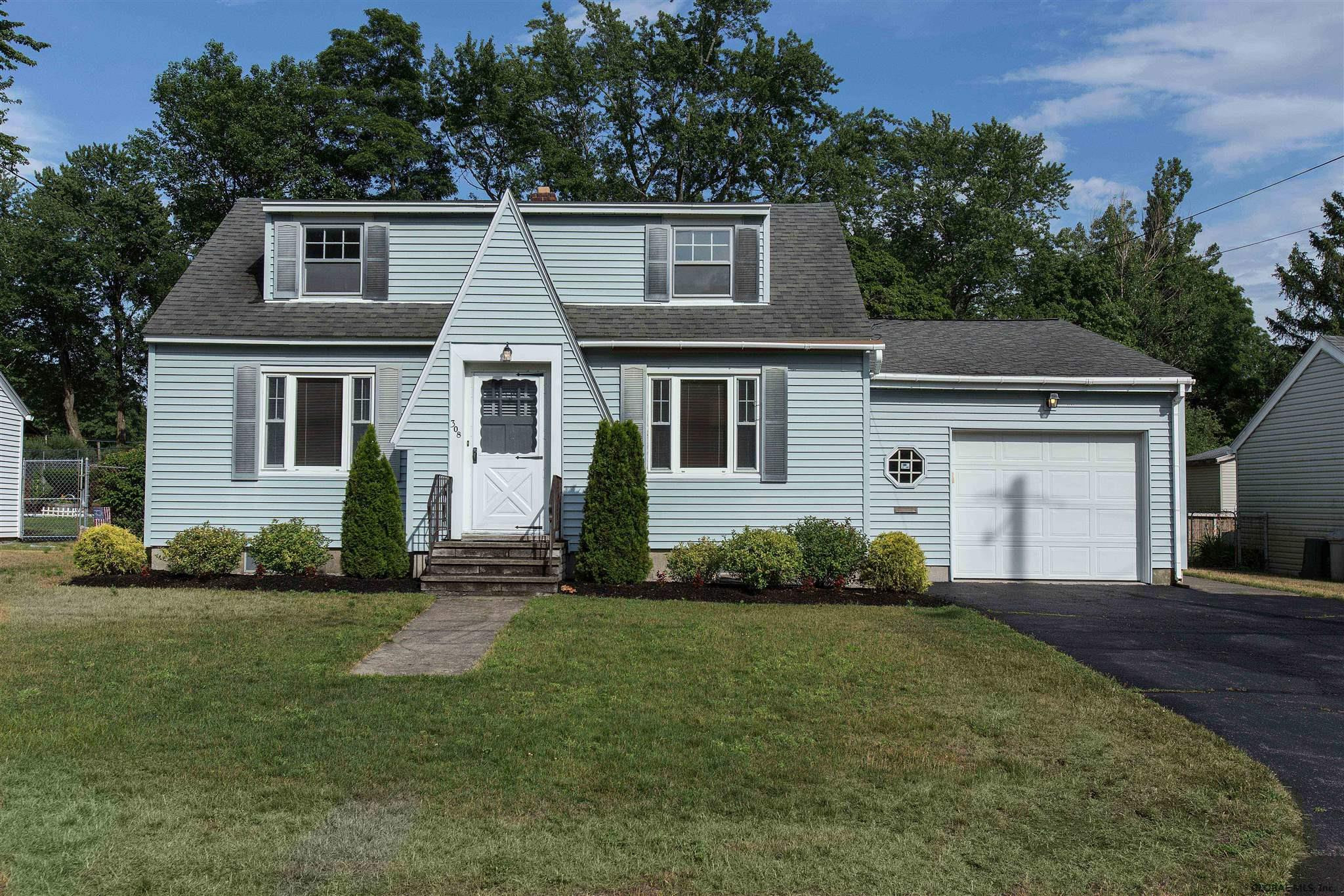 308 Nimitz Road Schenectady, NY 12304 - Photo 1 of 34 Photo 1