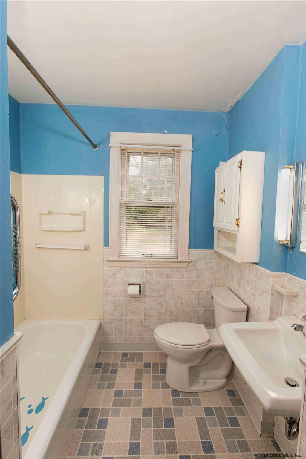 308 Nimitz Road Schenectady, NY 12304 - Photo 12 of 34 Photo 12