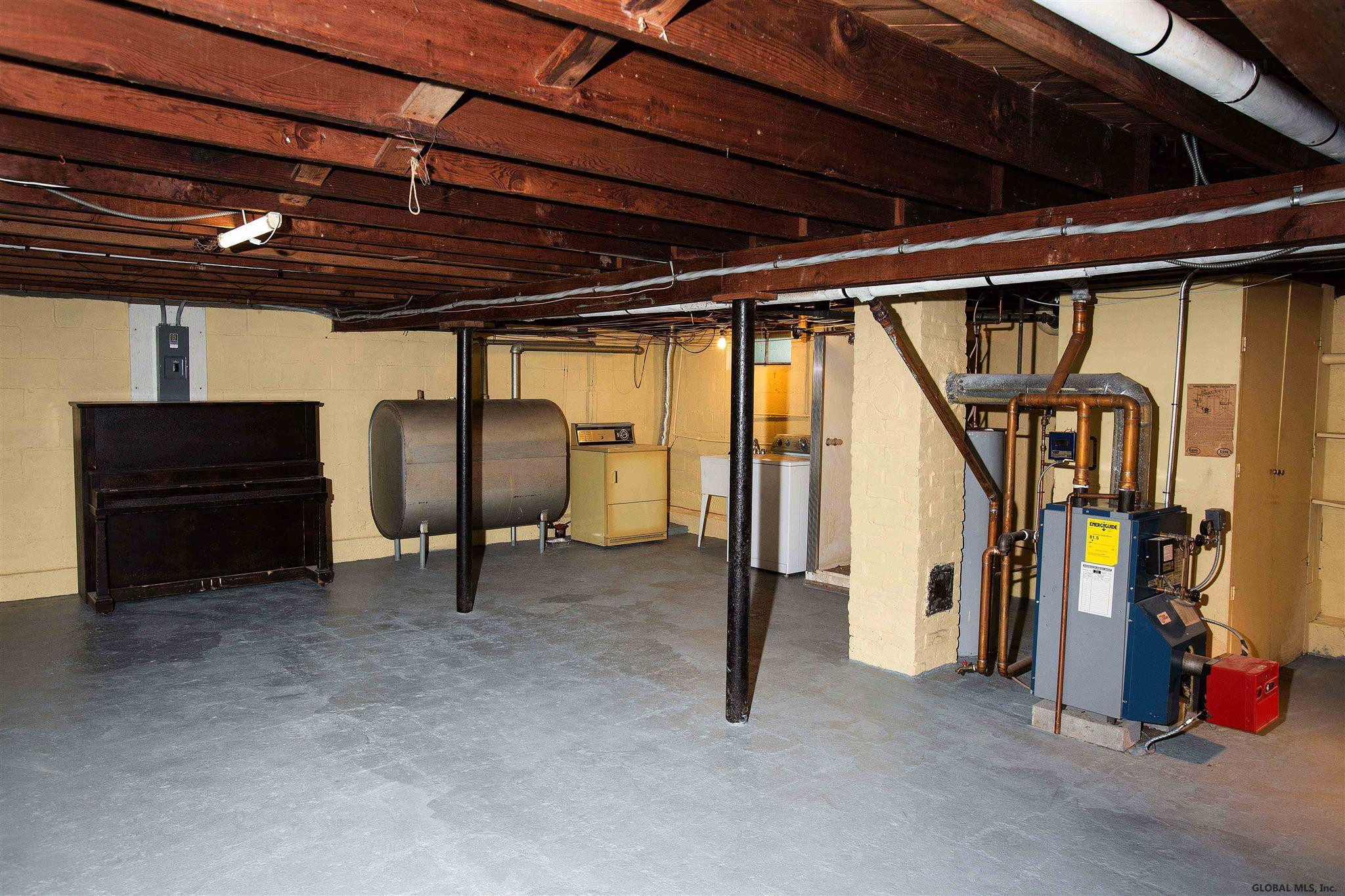 308 Nimitz Road Schenectady, NY 12304 - Photo 21 of 34 Photo 21