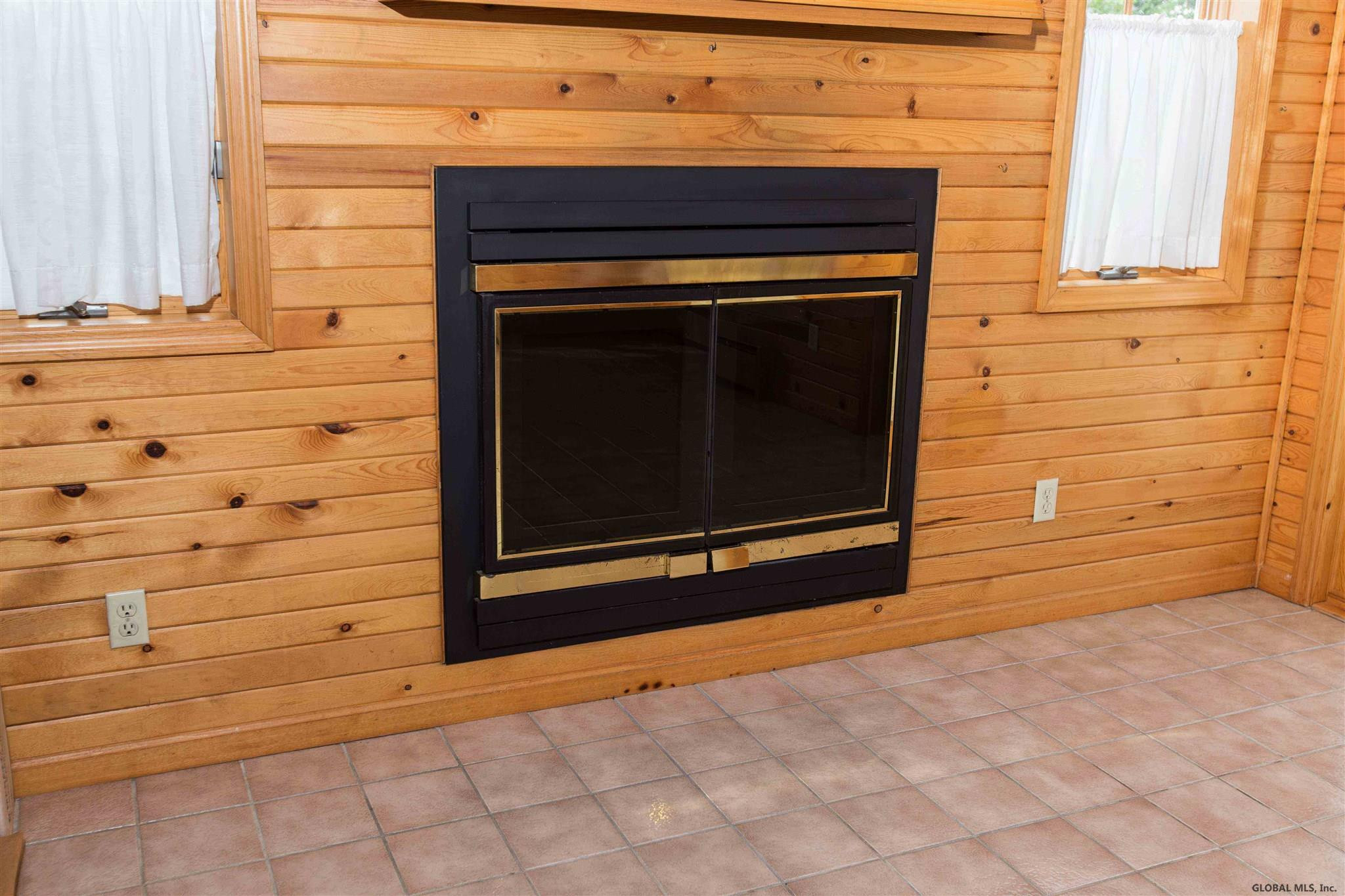 308 Nimitz Road Schenectady, NY 12304 - Photo 3 of 34 Photo 3