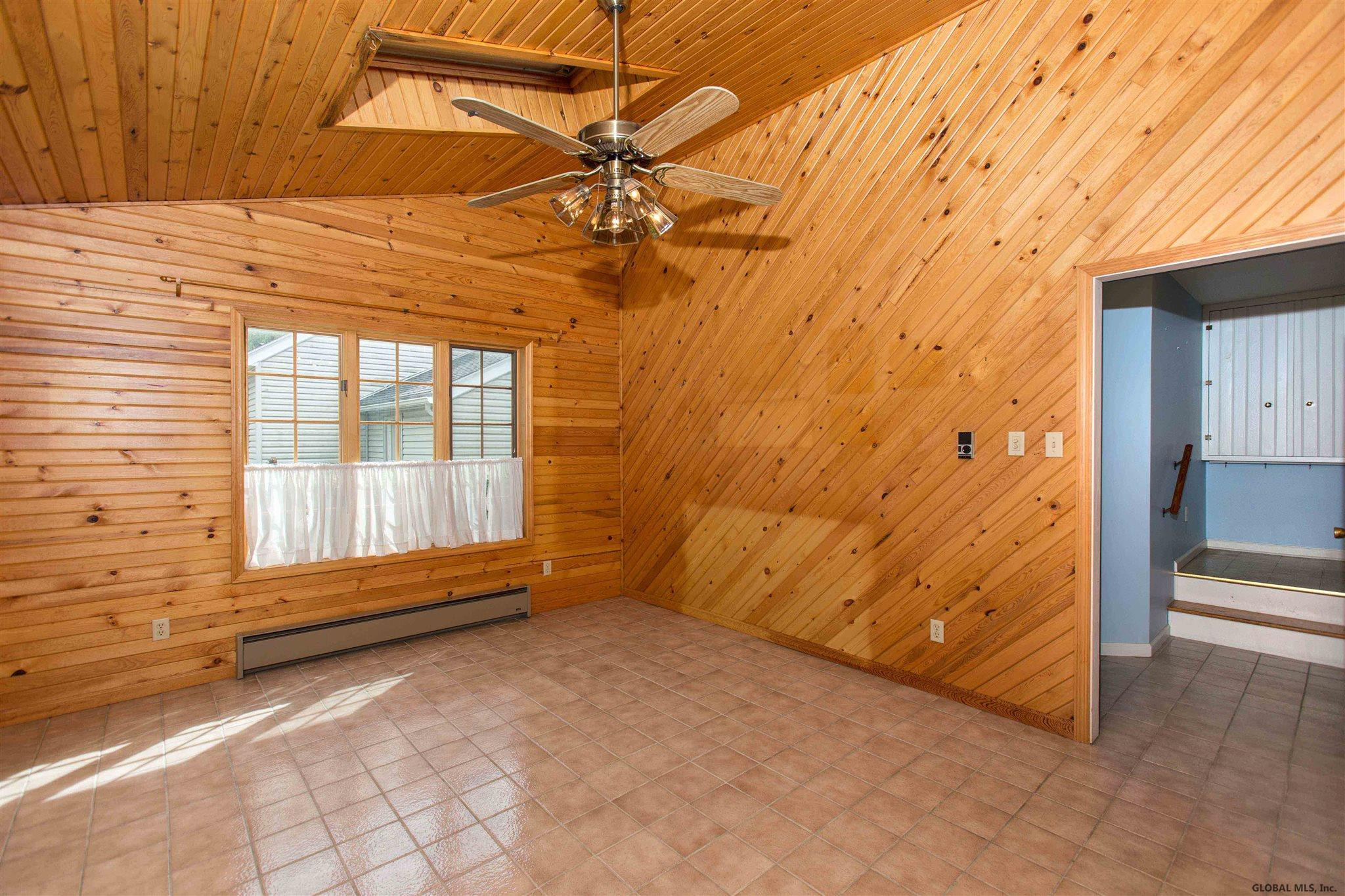 308 Nimitz Road Schenectady, NY 12304 - Photo 4 of 34 Photo 4