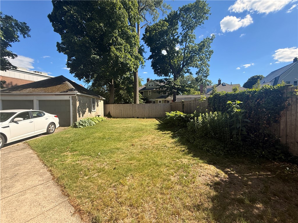 215 Rochambeau Avenue Providence, RI 02906 - Photo 41 of 42