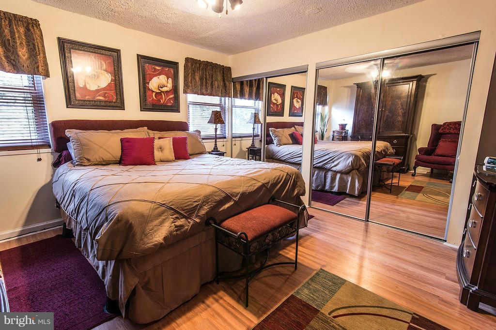 515 Random Road Baltimore, MD 21229 - Photo 6 of 12 Bedroom (Master)