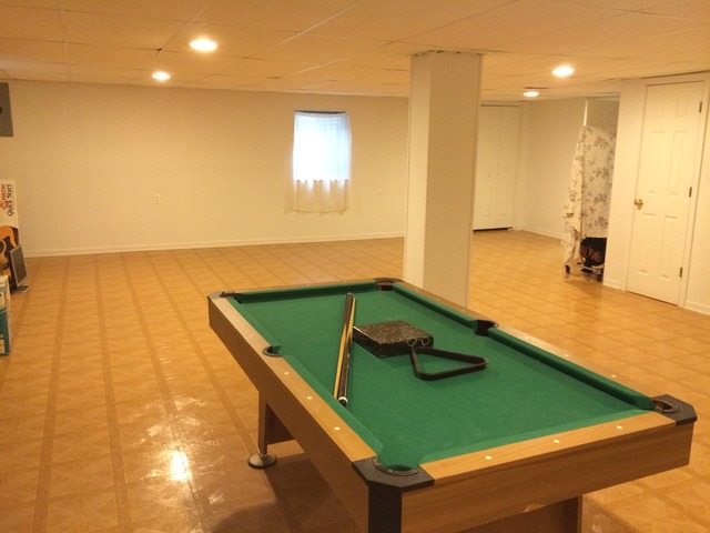 1891 President Street Glendale Heights, IL 60139 - Photo 13 of 23 a room with pool table