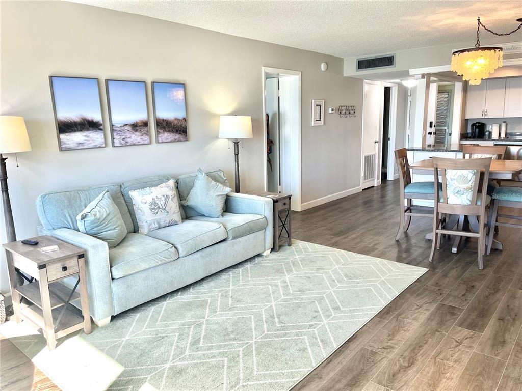 4550 Cove Circle, Unit 804 St. Petersburg, FL 33708 - Photo 11 of 25