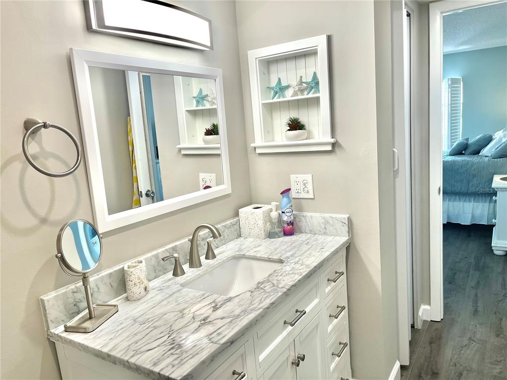 4550 Cove Circle, Unit 804 St. Petersburg, FL 33708 - Photo 17 of 25