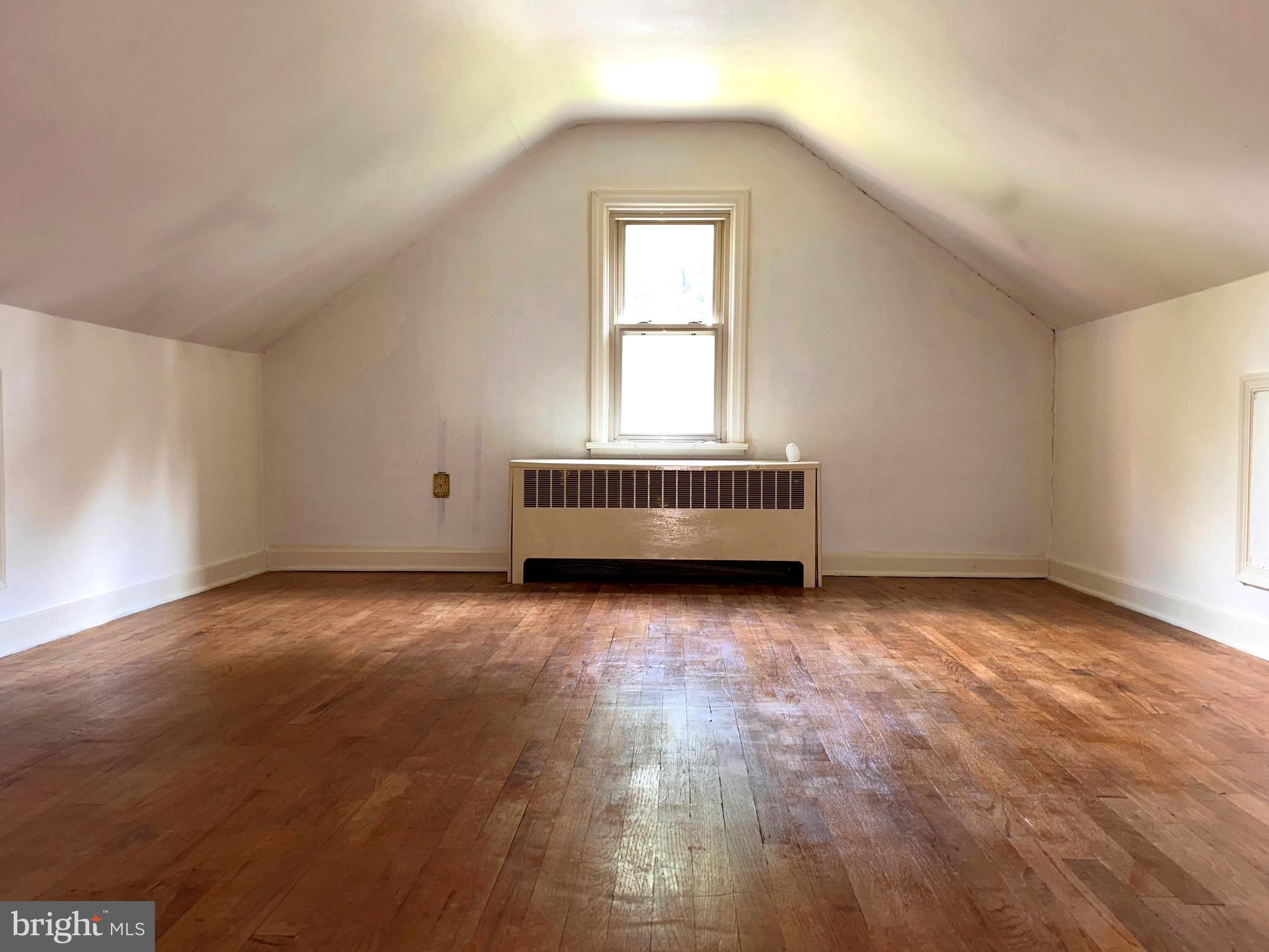 1452 Welsh Road Reading, PA 19607 - Photo 21 of 28 an empty room with windows