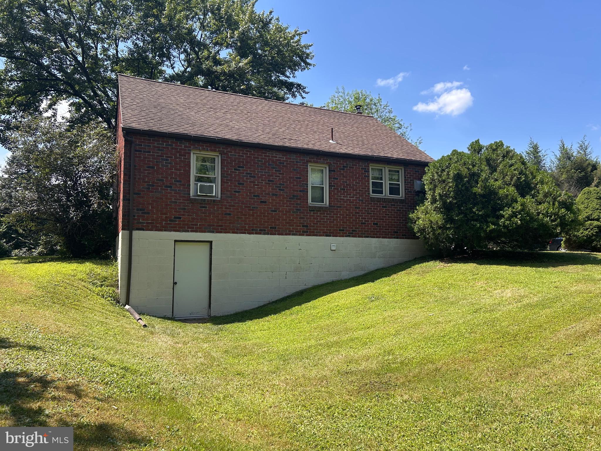 1452 Welsh Road Reading, PA 19607 - Photo 7 of 28 a view of a backyard