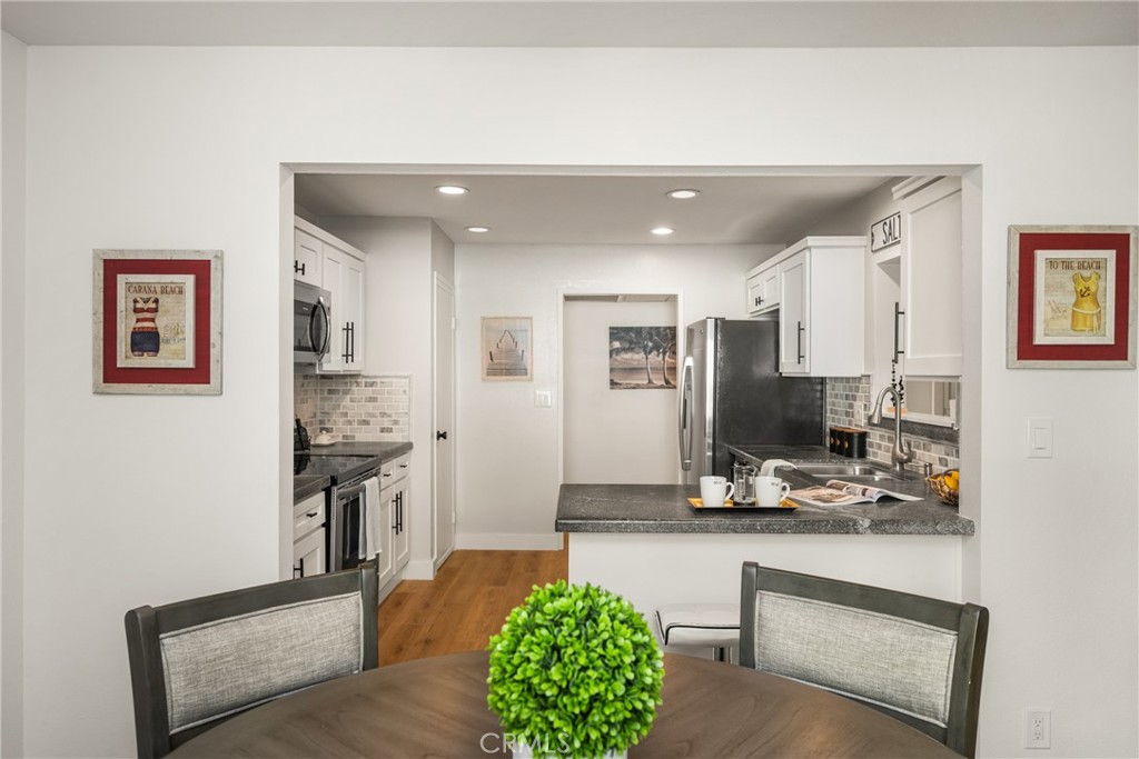 12400 Montecito Road, Unit 219 Seal Beach, CA 90740 - Photo 16 of 51