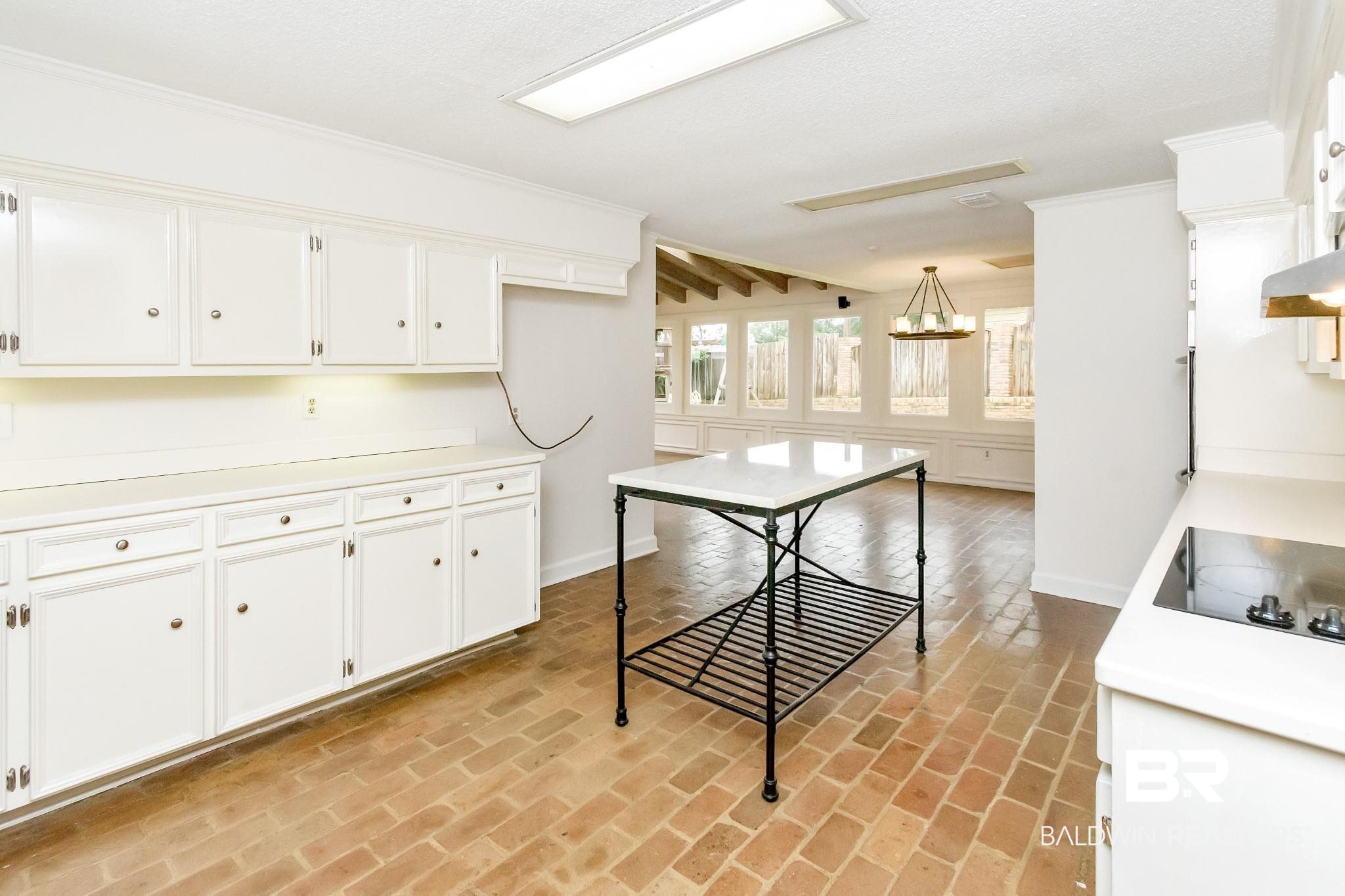 450 Ridgelawn Drive West Mobile, AL 36608 - Photo 12 of 35
