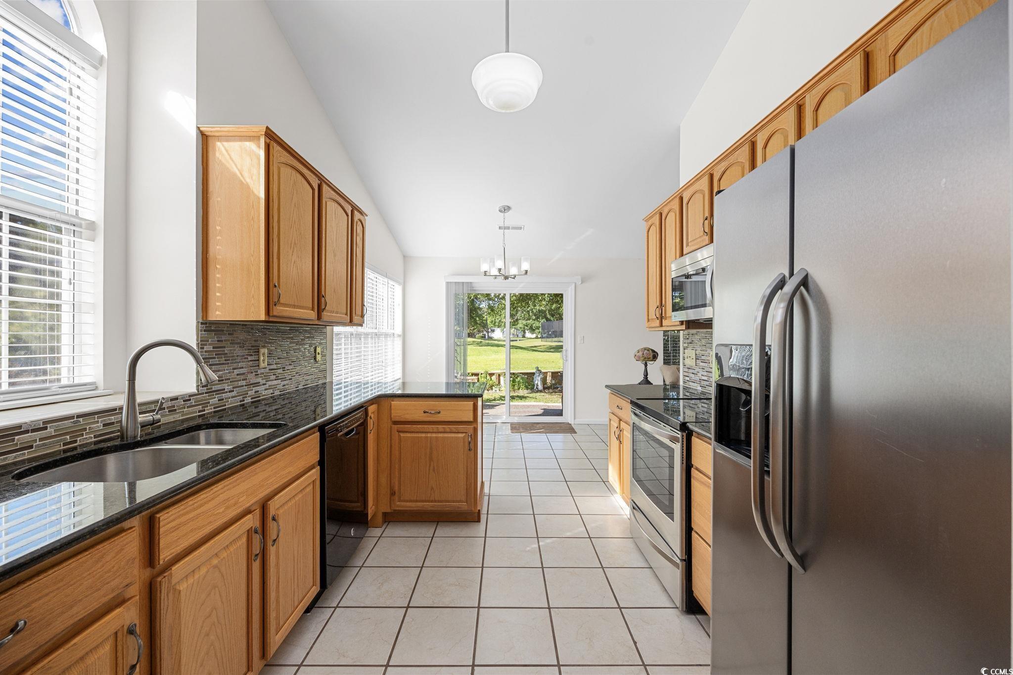 601 Bluebird Lane Murrells Inlet, SC 29576 - Photo 10 of 40 Gallery Image 10