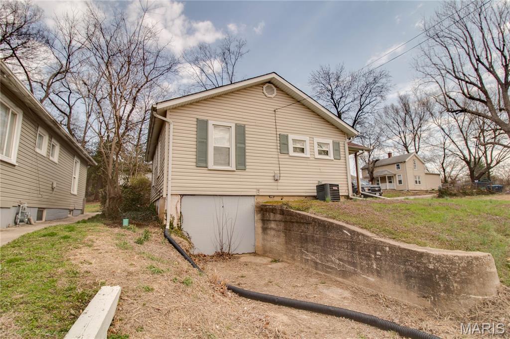 1000 Willard Avenue Alton, IL 62002 - Photo 5 of 7