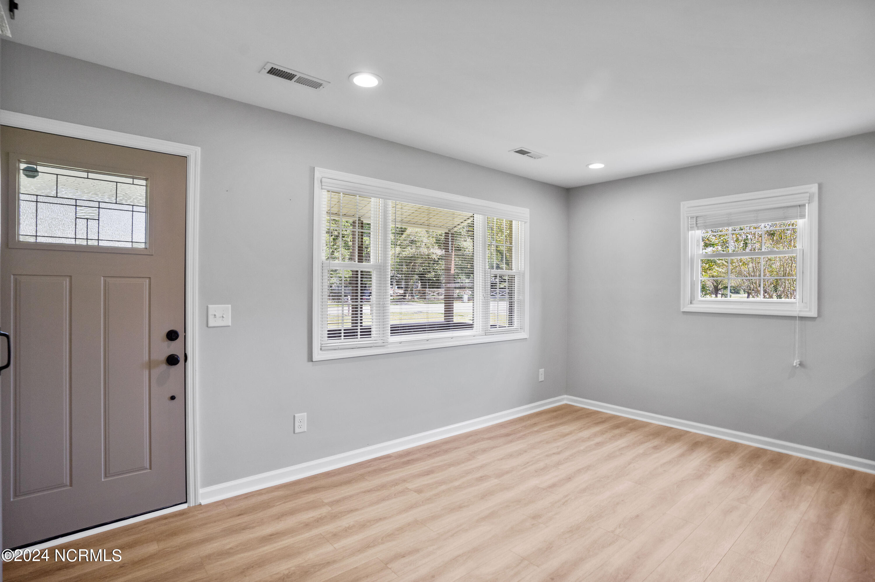 4254 Gordon Road Wilmington, NC 28405 - Photo 5 of 36 4254gordonrd_00005