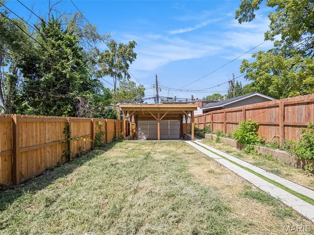 $429,900 | 3467 Giles Avenue, St. Louis, MO 63116